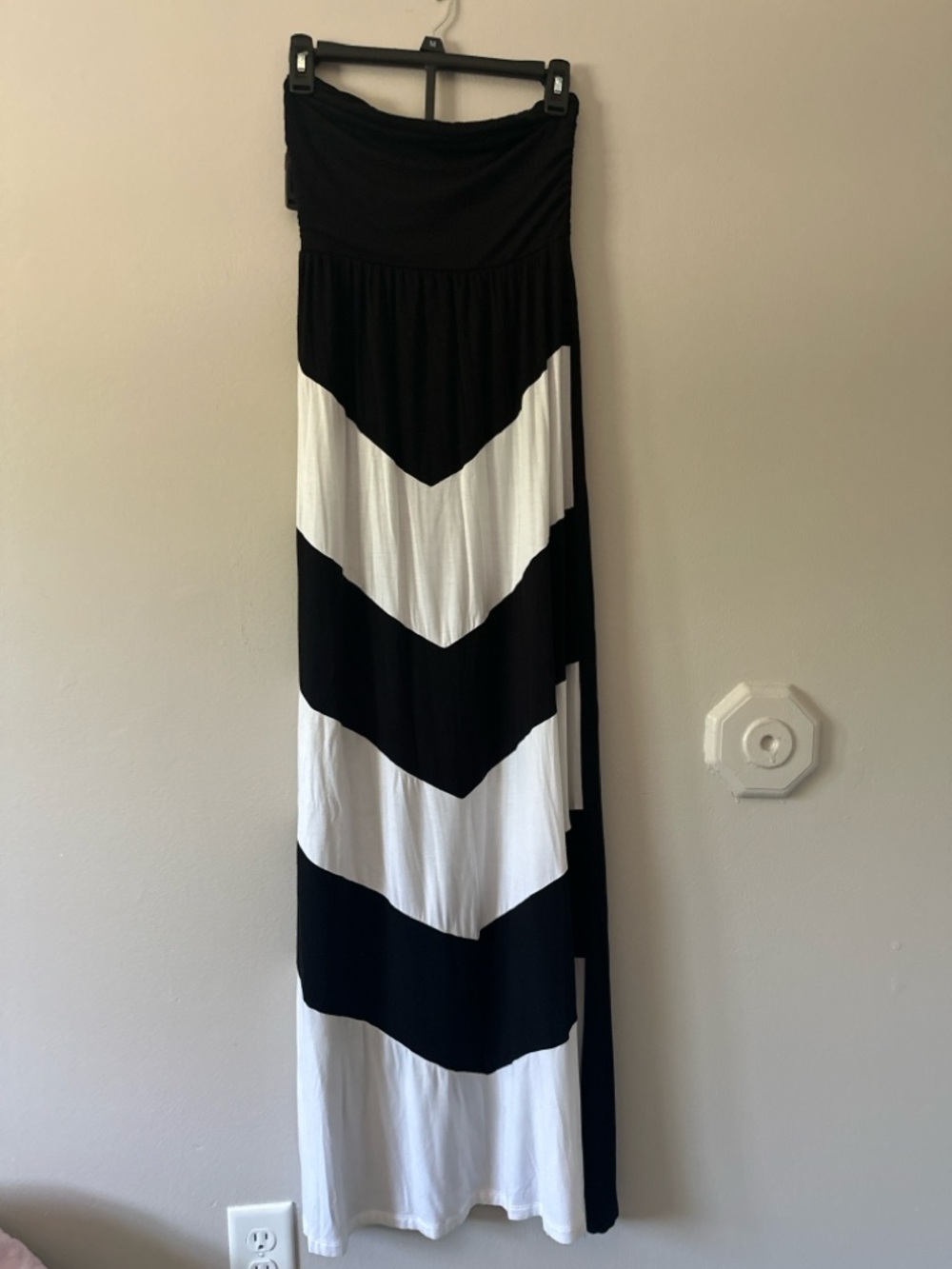 Strapless Black & White Chevron Maxi Dress - Picture 2 of 5